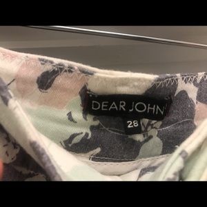 Floral stretch short